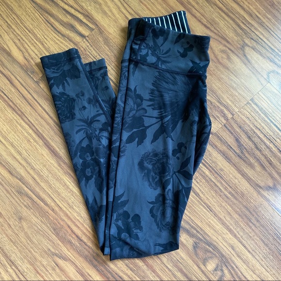 lululemon athletica Pants - Women’s Lululemon leggings.